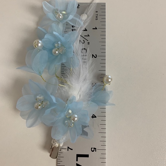 Hair accessories - Picture 6 of 6